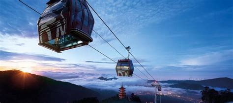 The cable cars now stand at 2.1 metres high instead of the previous 1.6 metres, allowing passengers to get in and out easily. تعرف على تلفريك جنتنج في ماليزيا - ام القرى