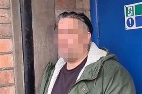 police arrest man after paedophile hunters conduct sting at swindon pub