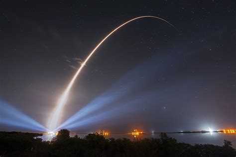 Most Powerful Atlas V Delivers a Most Spectacular Nighttime Sky Show ...