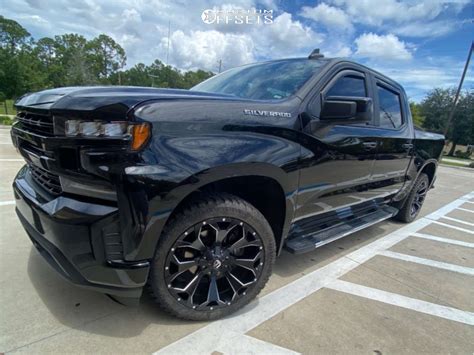 2019 Chevrolet Silverado 1500 With 22x95 20 Fuel Assault And 3211