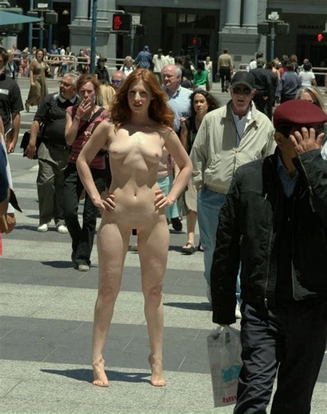画像海外の街中全裸の可愛い女多すぎだろ 枚 ポッカキット Free Download Nude Photo Gallery
