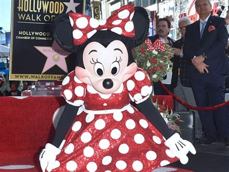 Minnie Mouse Gets Her Star A Few Decades After Mickey Punch Newspapers