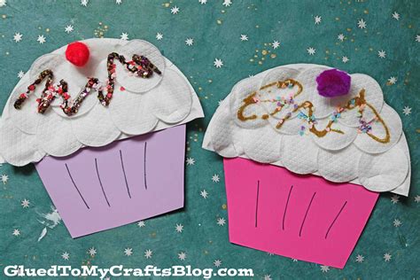 Paper Plate And Cotton Pad Cupcakes