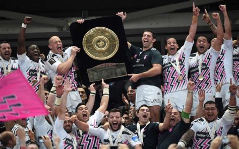 The shield was not named, as it is often believed, after the famous gallic warrior brennus but rather artist charles brennus. Rugby - Top 14 : le Stade Français inflige une nouvelle ...