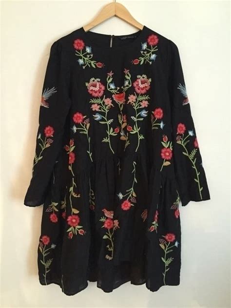Latest trends in clothing for women, men & kids at zara online. Zara Kleid mit Stickerei Unterkleid mit verstellbaren ...