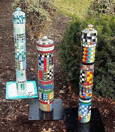 22 Best Mosaic Totem Poles Images On Pinterest Mosaic Mosaic Art And