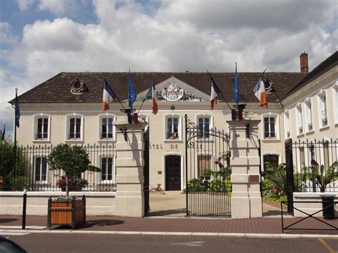 Hôtel de ville de Montereau-Fault-Yonne (Montereau-Fault 