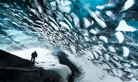 A Stunning Ice Cave In Iceland Mirror Online