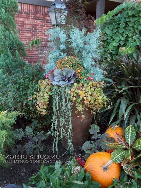88 Amazing Fall Container Gardening Ideas 62