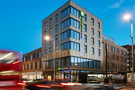 Holiday inn is an american brand of hotels, and a subsidiary of intercontinental hotels group. Holiday Inn Express London Ealing hotel | englandrover.com