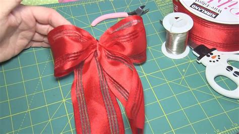 How To Make An Easy Bow For A T Or Christmas Tree Step By Step Instructions Youtube
