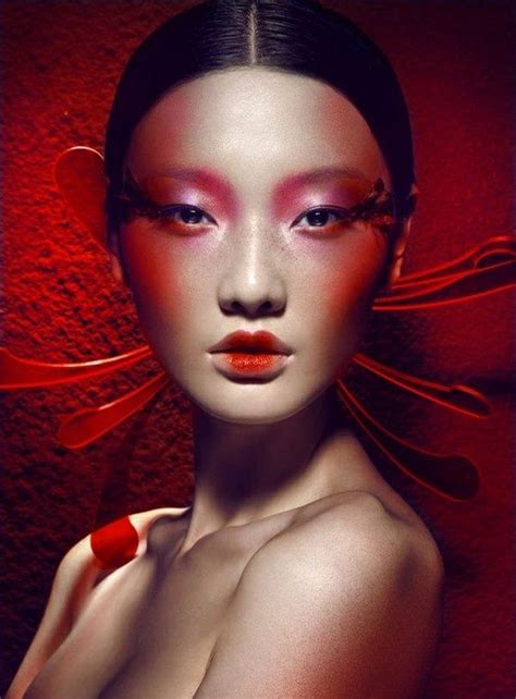 Ojos Diferentes La Voz De Chen Man Makeup Fx Red Makeup Fashion Makeup Beauty Makeup Makeup