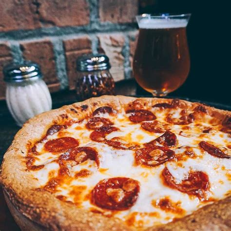 42 of Chicago's Best Pizza Places | Pizza Restaurants | Urban Matter