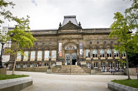Being a very busy railway station, expansion is needed. Leeds City Museum