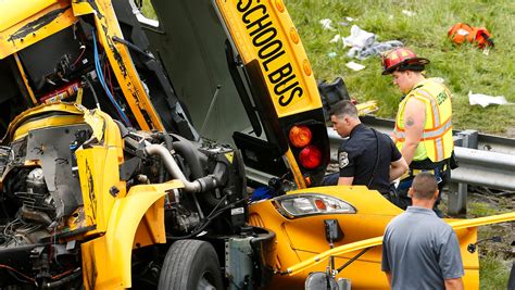 School Bus Crash One Paramus Student One Adult Dead In Rt 80 Crash