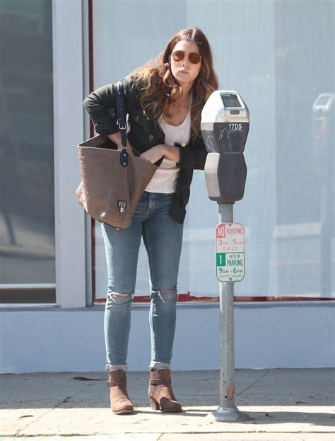 Jessica Biel In Tight Ripped Jeans Gotceleb