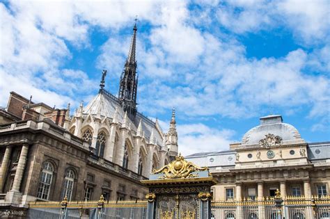 Notre Dame Island Tour with Entry to Sainte-Chapelle in Paris - Klook