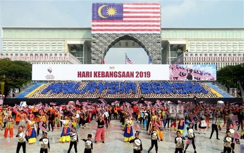 hari kebangsaan di putrajaya sentiasa istimewa nasional berita harian