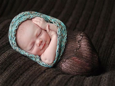 Awur Awuran Cute Babies Wallpaper Naughty Smiling Baby