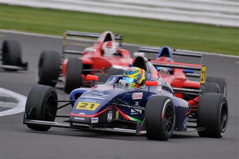 WORLD WRAP: Mansell extends British F4 Rookie Cup lead - Speedcafe