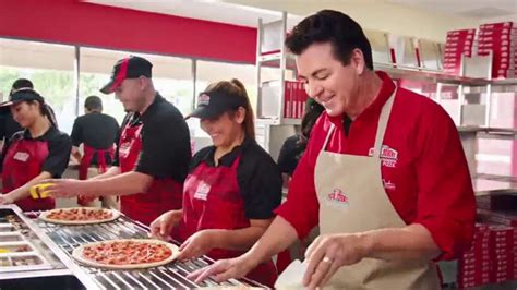 Papa Johns 2 Topping Pizzas Tv Commercial Un Toque Familiar Ispottv