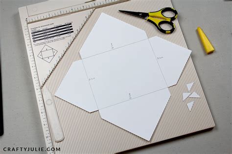 How To Make Your Own Envelopes And Cards · Crafty Julie Diy Envelope