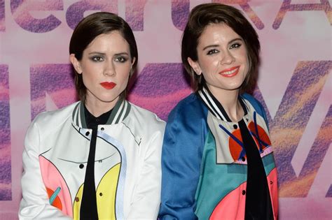 Tegan And Sara Tour Review Scintillating Sisters Go For Pop Jugular