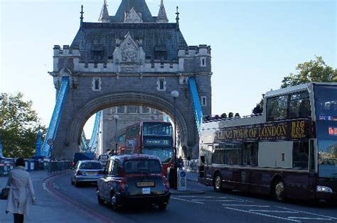 Shopping is easy with the nearby bricklane market, covent garden, borough market, boxpark shoreditch shopping mall. Walk to Tower Bridge - Picture of Premier Inn London City ...