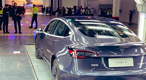 Electric cars, giant batteries and solar. BREAKING — First Shanghai-Made Tesla Model 3 Long Range ...