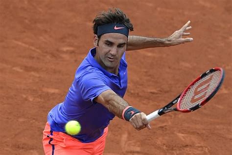 French Open 2015 Roger Federer Through To Second Round With A