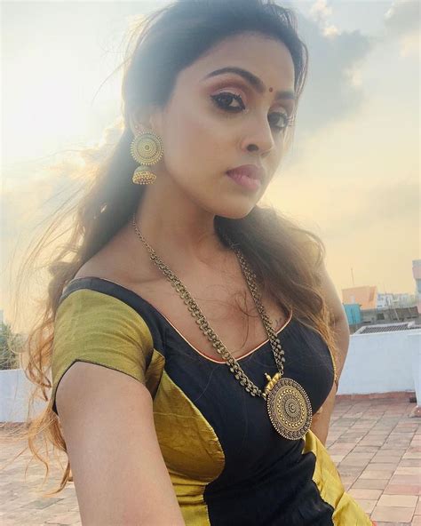 actress srinikha in pattu pavadai sattai