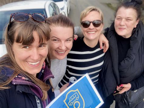 Polish Women Band Together To Give Ukrainian Women Car Rides To Safe