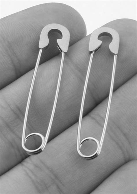 What Do Safety Pins Represent In Alt Fashion Quick Answer A Fashion Blog