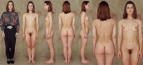 Nude Woman Posture Play Average Nude Women Group Min Redhead
