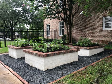 The Pros And Cons Of Stone Raised Garden Beds • Gardenary 2022