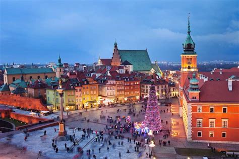 Royal Castle Square At Christmas Warsaw Poland Insight Guides Blog