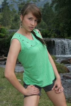 IMX To Sharon Model Green Top X