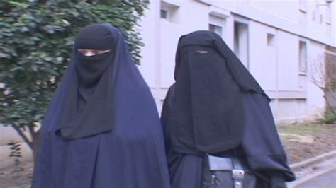 France Moves Toward Partial Burqa Ban