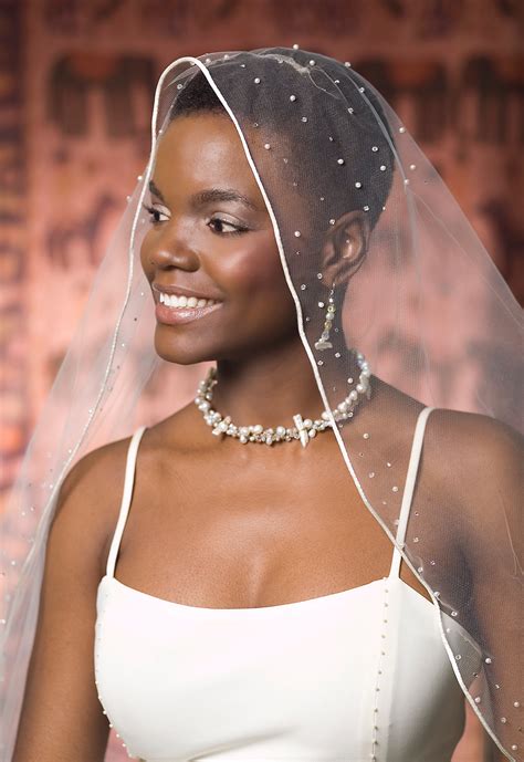 It's not like the typical tv sitcom where it's feel good and lacking on humor. African - American brides with natural hair - veil or no ...