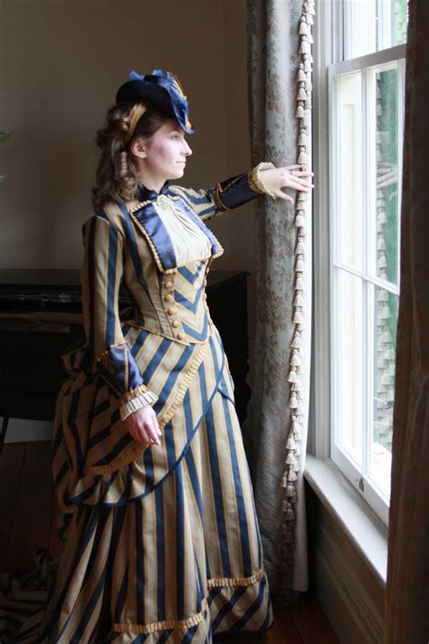 Victorian Bustle Gown By Issuesmissflight On Deviantart Victorian