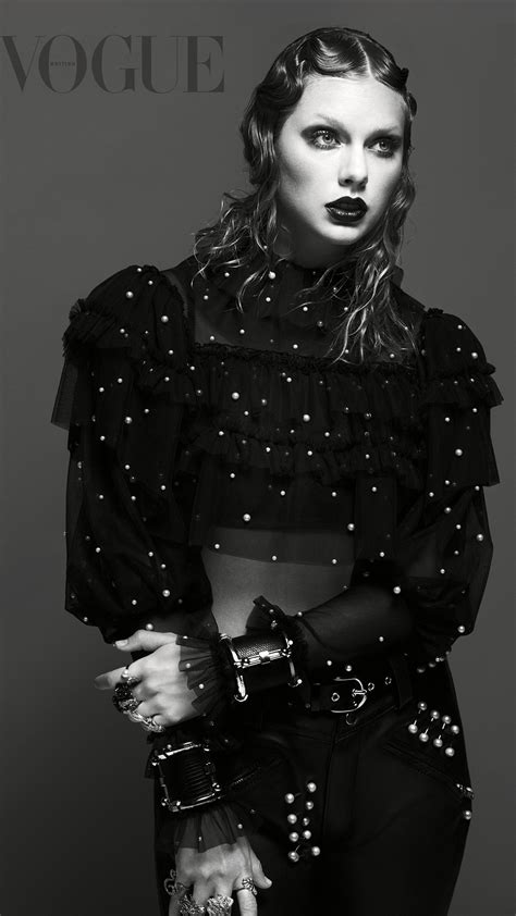 Taylor Swift Se Reinventa Para La Portada De British Vogue ¡mírala E