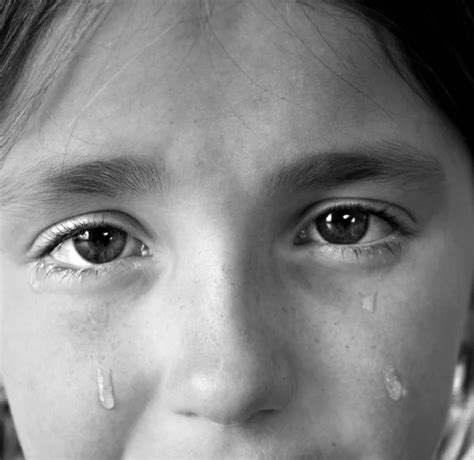 Little Girl Crying Pictures Little Girl Crying Stock Photos And Images