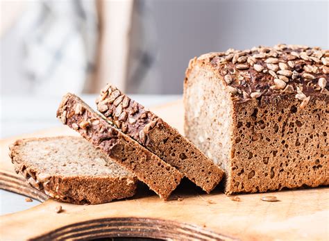 The Healthiest Bread Loaves In Stores — Eat This Not That