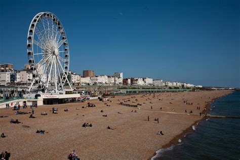 Brighton & hove albion 3 wolverhampton wanderers 3. Romantic Things To Do In Brighton on AboutBritain.com