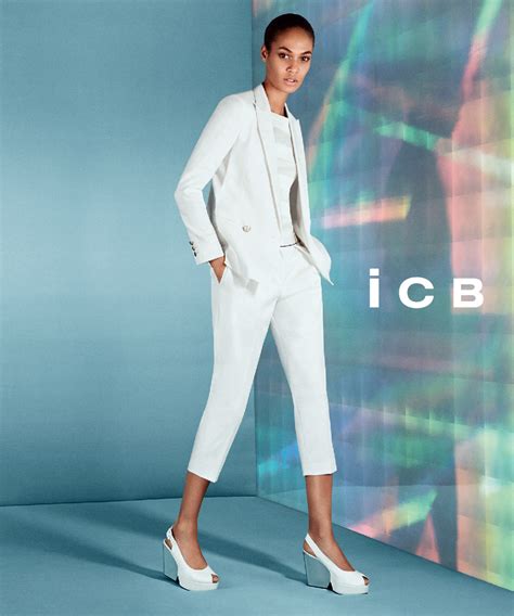 「icb」は2014年春夏キャンペーンにジョアン・スモールズを起用 wwdjapan