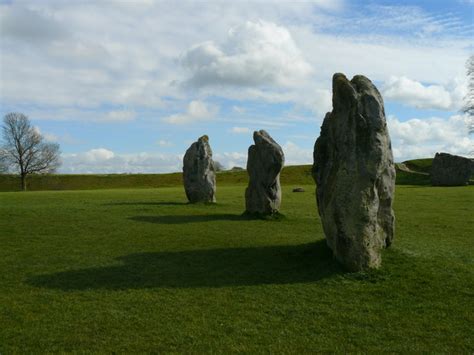 Avebury The Ring © Chris Talbot Geograph Britain And Ireland