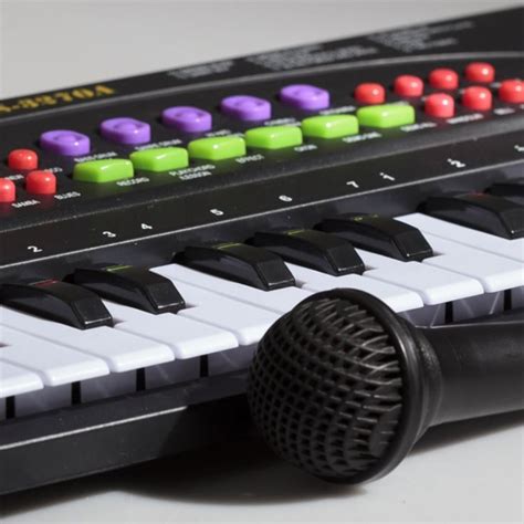 Electronic Keyboard and Microphone | The Gift Experience