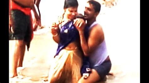 New Couple Enjoy Sea Bathing At Puri Sea Beach Youtube