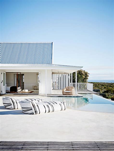 This Relaxed Contemporary Beach House Is The Ultimate Coastal Style