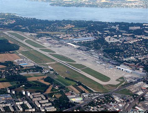 Over 30 Employees Loses Their Access Badges At Geneva Airport